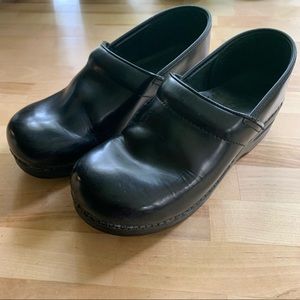 Black Dansko Clog
